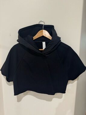 ALO Yoga Black Cropped Quarter-Zip Sweatshirt